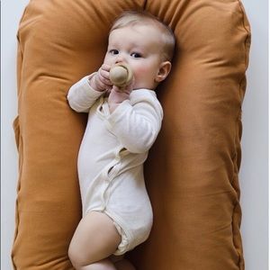 Snuggle Me Organic Lounger Ember